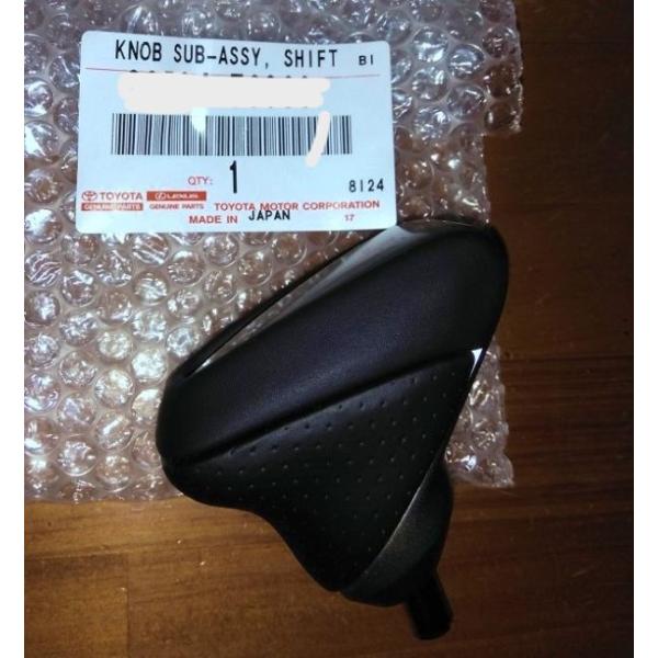 ★ レクサス 純正 新品  LEXUS CT200h Fスポーツ専用 本革 ディンプル シフトノブ