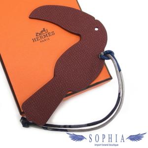 エルメス　スカーフ　トライアングル　三角形　ボルデュック ポワントゥ　リボン HERMES エルメス ポワンドゥ トライアングル シルクスカーフ