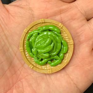ポイント10倍 期間限定 ミニチュア 食品サンプル 枝豆（えだまめ）miniature GOHAN｜soprano