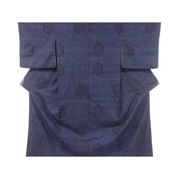 ys7164049; 宗sou 未使用品　仕立て上がり　亀甲に花唐草模様織り出し本場結城紬80亀甲着...