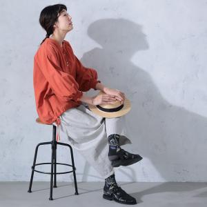 O.W.N オレンジ仕立てのブラウス レディー...の詳細画像4