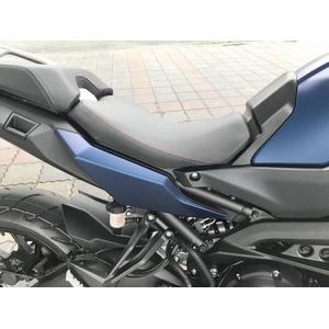 【当店在庫あり】ｄＢ‘ｓ 18'〜20' Tracerトレーサー900/GT RN51J 20mmローダウンゲルシート 赤ステッチ｜sp-shop