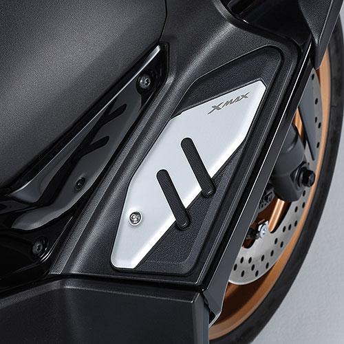 【当店在庫あり】23'〜 XMAX SG70J/SGA8J フロントフットパネル ヤマハ純正