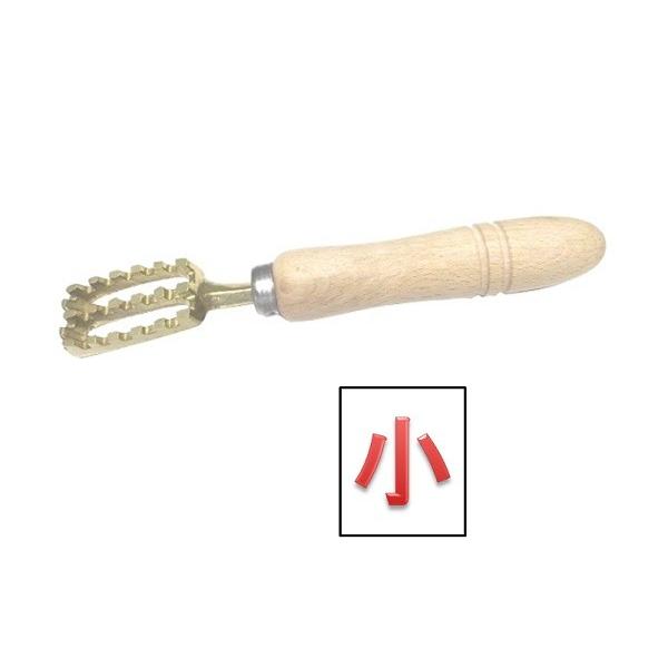 ウロコ取り　木柄 小 鋳物製 【うろこ取 鱗取り】