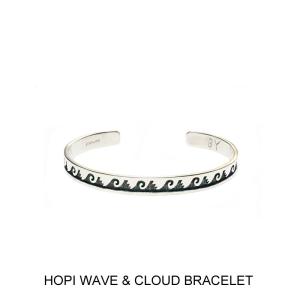 良品 HOPI ホピ族 バングル インディアンジュエリー STERLING アメリカインディアン・ホピ族のシルバー・バングル ブレスレット