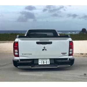 三菱 純正 トライトン 《 LC2T 》 オーバーフェンダー 788A1A001P