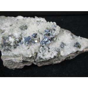 国産鉱物 輝安鉱 市ノ川鉱山 STIBNITE(輝安鉱)愛媛県市ノ川鉱山19022 : ラピス - 通販 - Yahoo