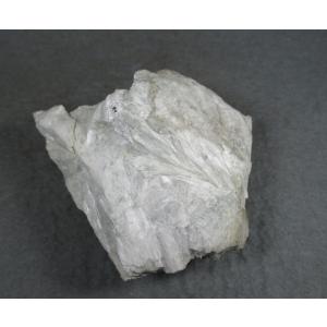 WOLLASTONITE(珪灰石)岐阜県春日鉱山11067｜specimen-lapiz