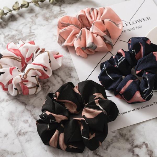 シュシュ 4個セット 定番人気カラー♪シンプルなのでオフィスでもアフターやデートお出かけにオススメで...