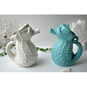 タツノオトシゴピッチャー ホワイト・ブルー ピッチャー おしゃれ 水差し ジャー カフェ キッチン ...