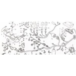 CBR1100XXブラックバード(SC35国内仕様)　イグニッションコイル　1台分　図中(3番)　3...