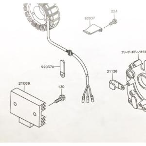ゼファー400(ZR400C) C1〜C5　レギュレータ　(レギュレター　ボルテージレギュレター　レ...