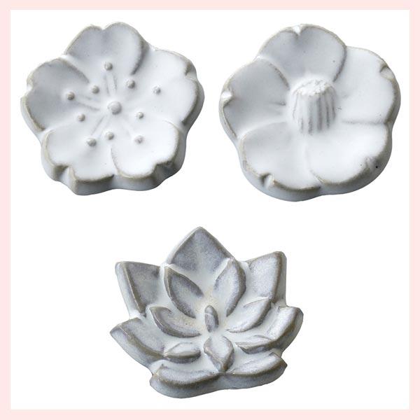 （５Ｐセット）陶器製　白釉花　箸置き／３種類