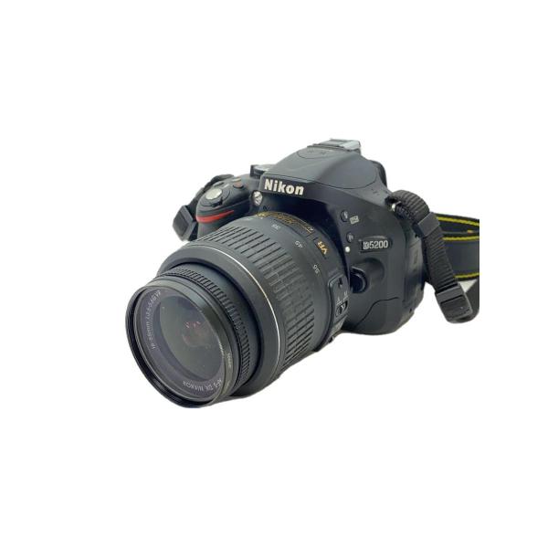 Nikon◆デジタル一眼カメラ D5200 ダブルズームキット [ブラック]