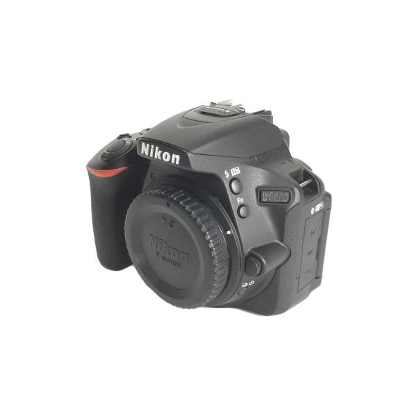 Nikon◆デジタル一眼カメラ D5600 ダブルズームキット