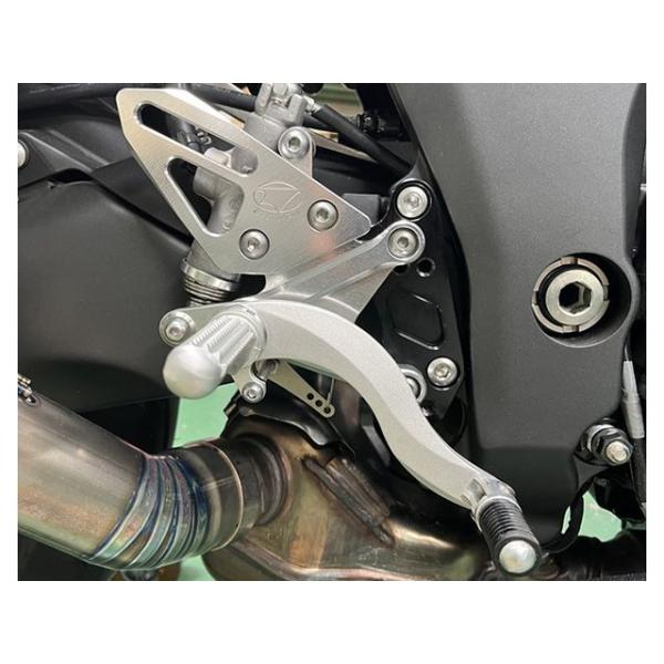 BEET Ninja1100SX バックステップ関連パーツ ハイパーバンク（シルバー） ビートジャパ...