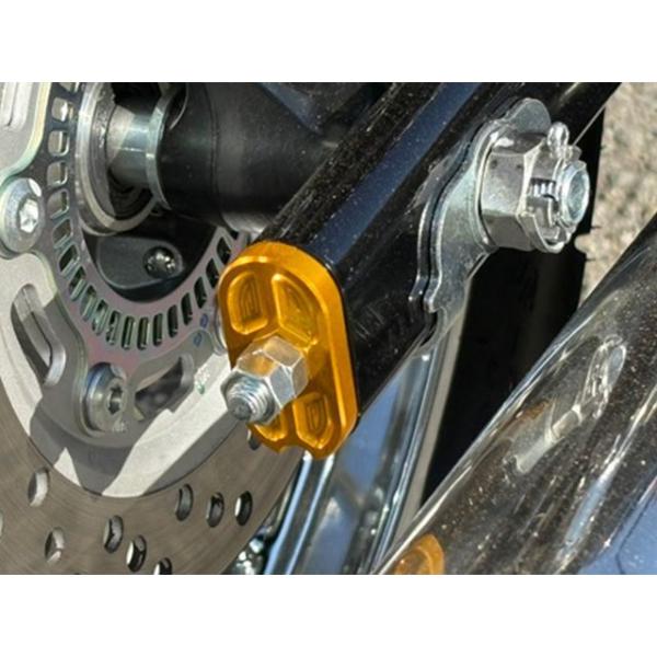 AGRAS MEGURO S1 W230 チェーン関連パーツ チェーンアジャスターカバー カラー ゴ...