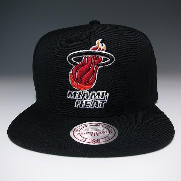 ミッチェルアンドネス スナップバックキャップ マイアミヒート ブラック "Basic Logo Sn...
