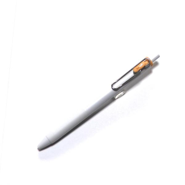 三菱鉛筆 ユニボールワン 0.5ミリ UMN-S-05 白軸 キャラメル色