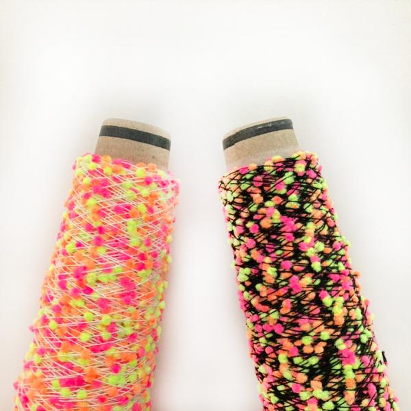 毛糸 アクリル 編み物 ネオンカラーポンポンミックス 20ｇ（約130m）  引き揃え セール コッ...