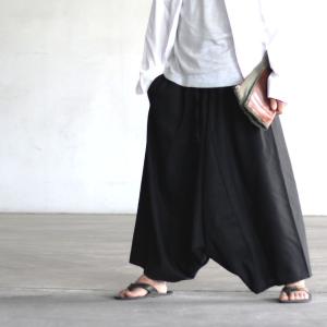 ブラック 袴パンツ ワイドパンツ アンクルワイ...の詳細画像4