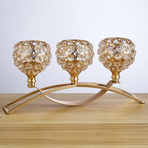 クリスタルキャンドルホルダー3本の腕燭台結婚式のテーブル飾りゴールデン