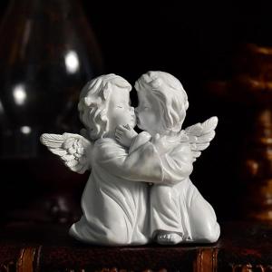 レトロ樹脂天使の翼フィギュアビビッド3D抱擁天使像アート工芸品寝室の