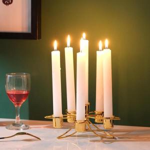 鉄の燭台ホルダー燭台ディスプレイスタンドホーム結婚式の装飾6本の腕