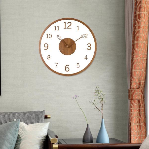 現代の壁時計サイレント木製壁掛け時計オフィスホーム教室チーク色