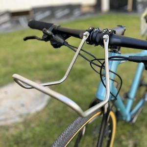 自転車フロントカーゴラック ステンレススチール 交換用アクセサリー 頑丈で実用的 プロフェッショナルプレミアム 自転車バッグフロントラック