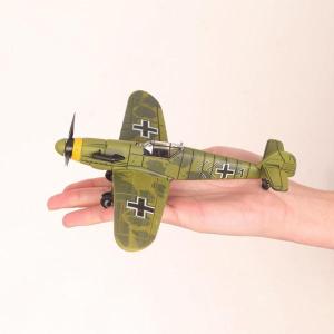 1/48 飛行機モデル DIY 収集品ギフトディスプレイ装飾品パズルおもちゃ戦闘機モデルカフェ棚新築祝いギフト装飾 , 緑