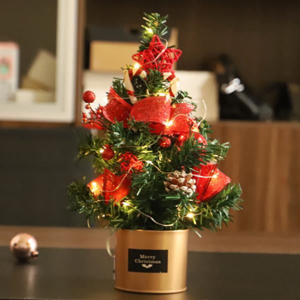 装飾的なクリスマスツリーオフィスリビングルーム用のかわいいミニクリスマスツリー赤（ライト付き）