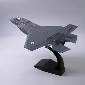 ハセガワ 1/72 B8 アメリカ海軍 艦上攻撃機 A-7A コルセア II