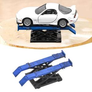 四輪アライメント ミニチュアガレージリフター 1/64スケールのカーガレージアクセサリーモデル