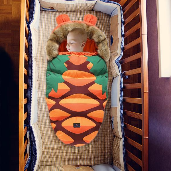 屋外ベビー寝袋快適な暖かいベビーカーフットマフオレンジ