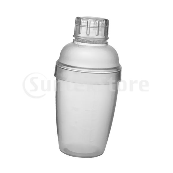 測定用バーテンダーツールを使用した樹脂カクテルシェーカーミキサードリンク