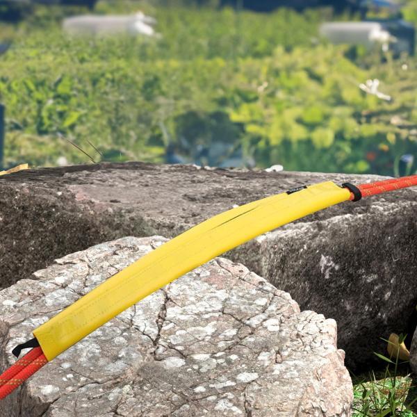 屋外ロッククライミングローププロテクタースリーブ実用的なロープクライミングギアロープカバーアーボリス...