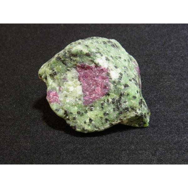 ルビーインゾイサイト