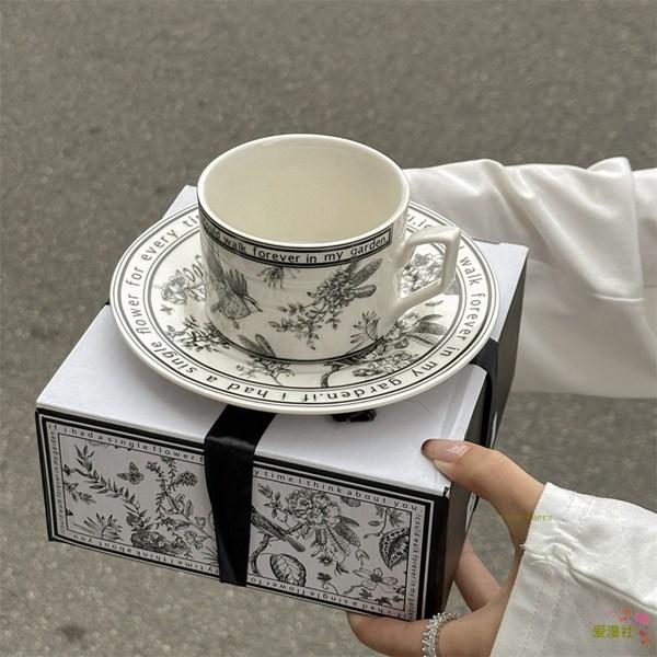 ティー カップ &amp; ソーサー Tea Set コップ 1客セット フラワー 英語柄 ギフトボックス付...