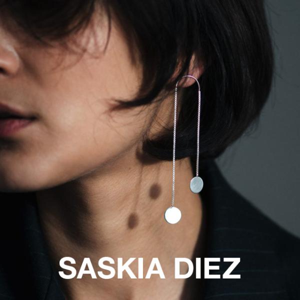 SASKIA DIEZ サスキア ディツ SILVER DANCING PAILLETTES EAR...