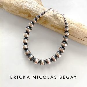 ERICKA NICOLAS BEGAY エリッカ ニコラス ビゲイ【9mm/21cm】オキシダイズド ナバホパール ブレスレット 燻加工 シルバー レディース ブランド｜storesparkle