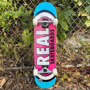 リアル REAL スケートボード OVAL SKATEBOARD KIDS COMPLETE 7.3Inch コンプリートデッキ スケートボード キッズ 子供用｜stormy-japan