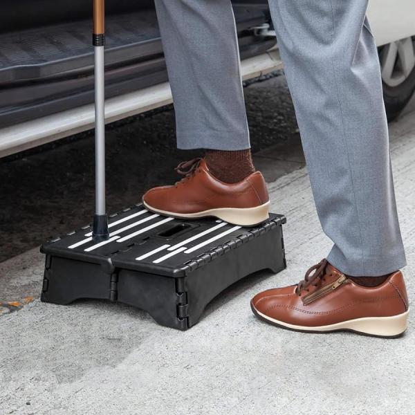 トレードワン ちょこっとセノ・ビー 10cm 踏み台 センターサポート付 折りたたみ 【折りたたみ ...