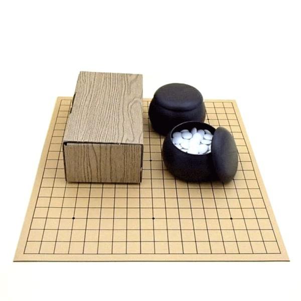 囲碁盤セット ピタット動きにくい ゴム盤の碁盤（日本棋院取扱）両用盤とプラスチック碁笥・碁石（約6m...