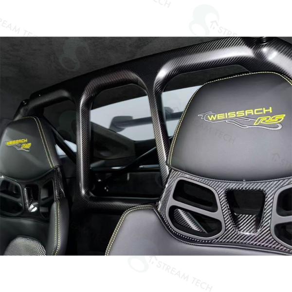 ポルシェ◆992 / 992 GT3専用 WEISSACH (ヴァイザッハ)RS仕様 ドライカーボン...