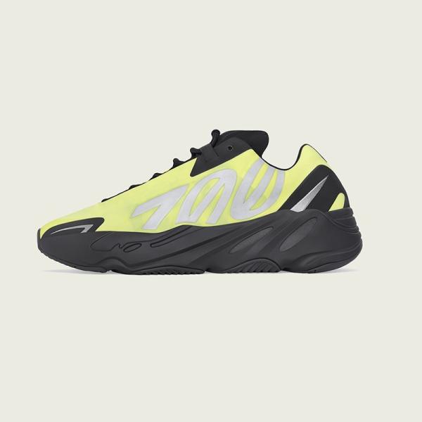 【国内配送】YEEZY  700   MNVN PHOSPHOR US１１（２９CM） イージー70...