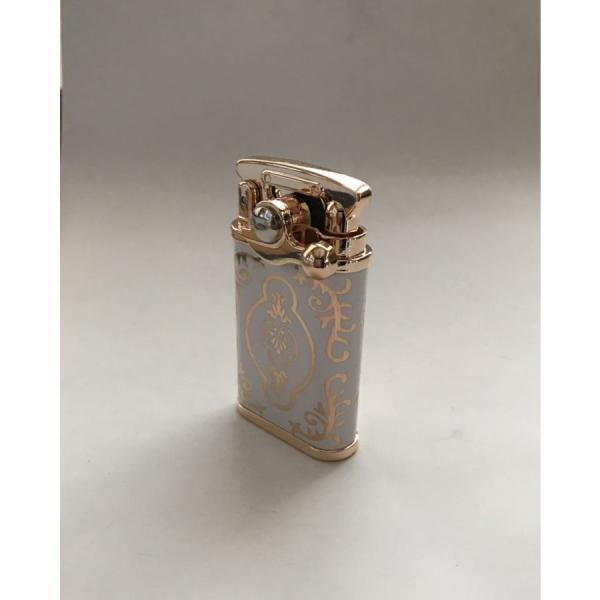 オイルライター　ヨーロピアンテイスト　ホワイトカラー