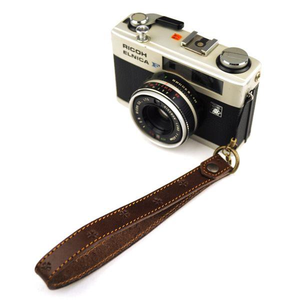 カメラハンドストラップ ヌメ革 小桜柄 レザー 和柄