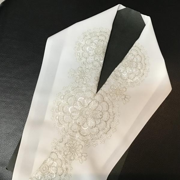 91NB30050/半襟/刺繍半衿/なべしま/万華鏡/振袖用/刺繍/ポリエステル/白/日本製