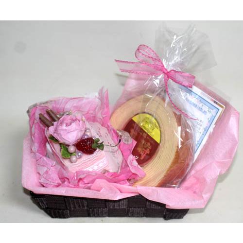 プリザーブドフラワーのスイーツ１ヶとお菓子のセット 島田屋製菓の長崎バウムクーヘン  パウンドケーキ...